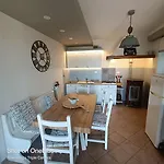 Chez Luis アパート インペリア