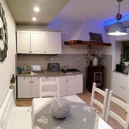 Chez Luis * إمبيريا
