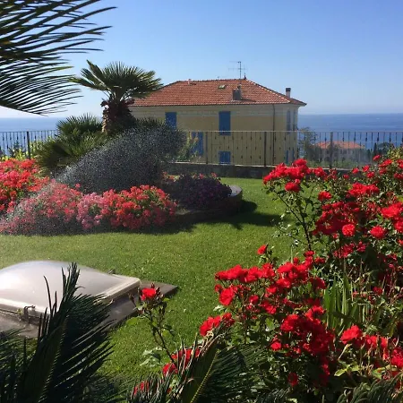 Chez Luis 아파트 *