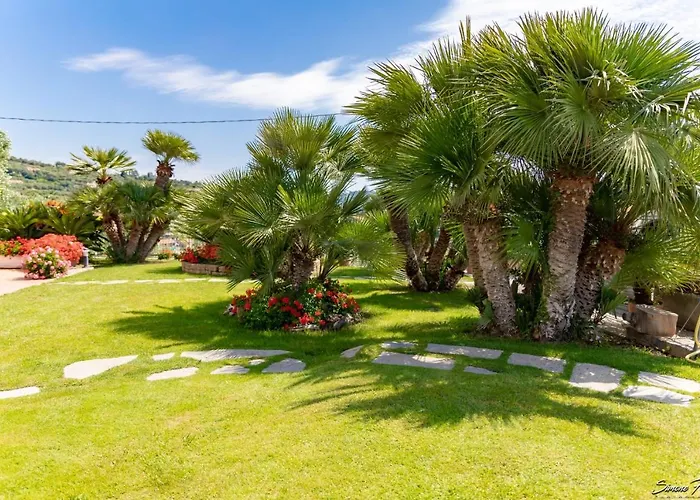 Apartment Chez Luis Imperia