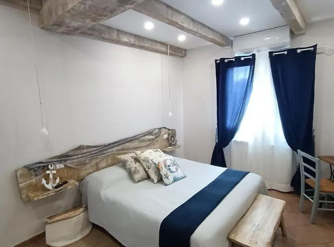 Chez Luis شقة إمبيريا